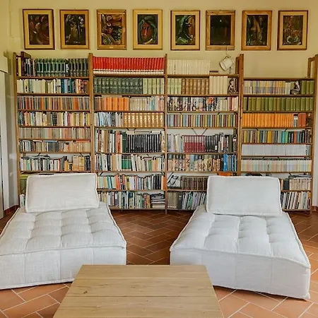 Capo Il Cerro. Mansion Santa Luce