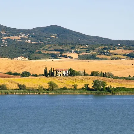 Capo Il Cerro. Mansion Apartment Santa Luce